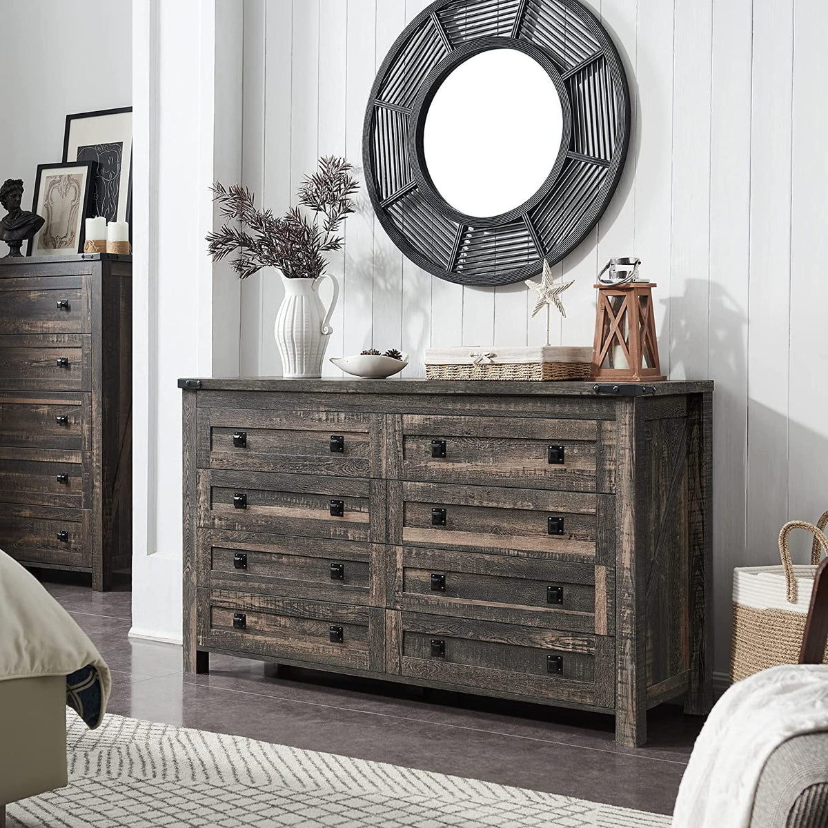8 Drawer Wood Rustic Dresser H939025