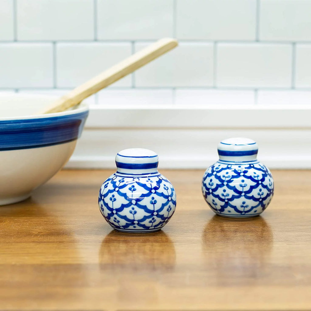 Blue and White 2 inch Porcelain Ceramic Salt and Pepper Shaker Set P55842
