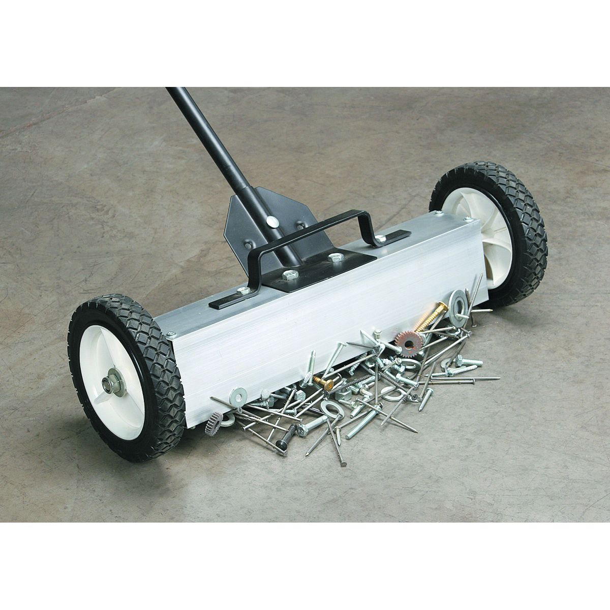 Magnetic Floor Sweeper V10880