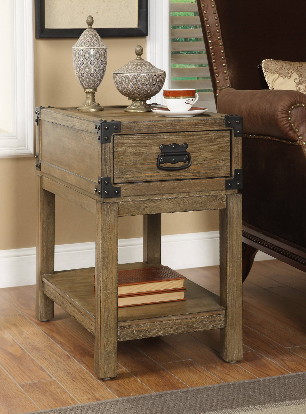 Carmel One Drawer Chairside Table V557