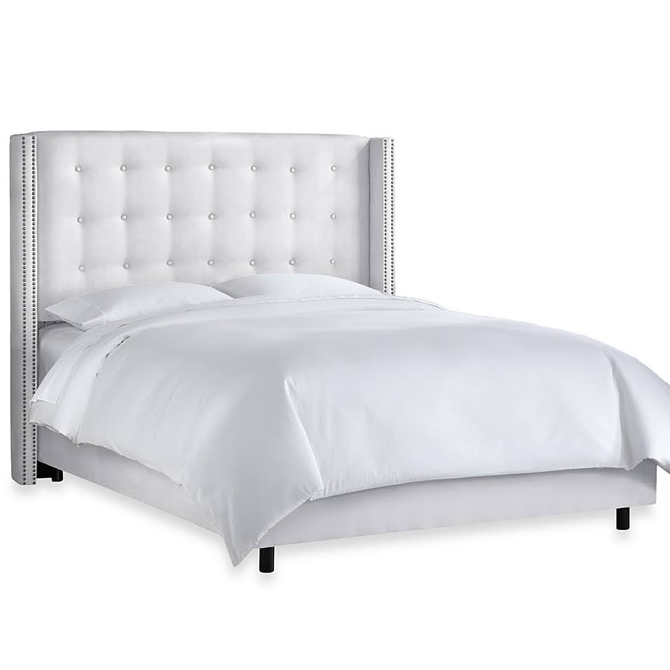 Queen Tufted Wingback Bed R4442