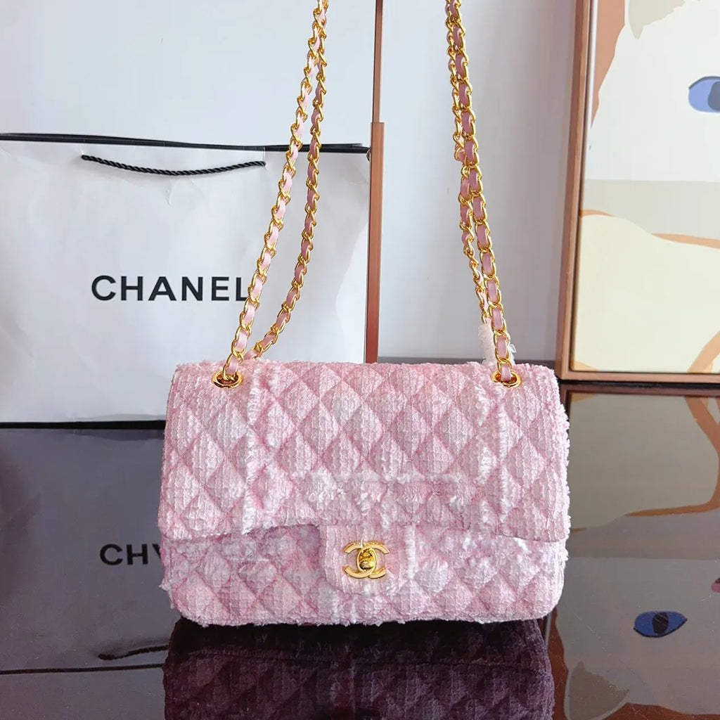Mini Classic Handbag Q139
