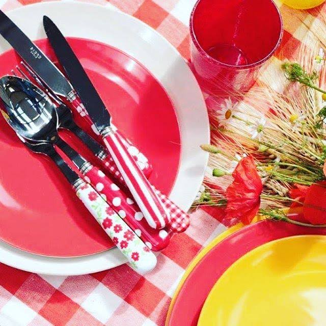 White Stripe Serving Set F77640