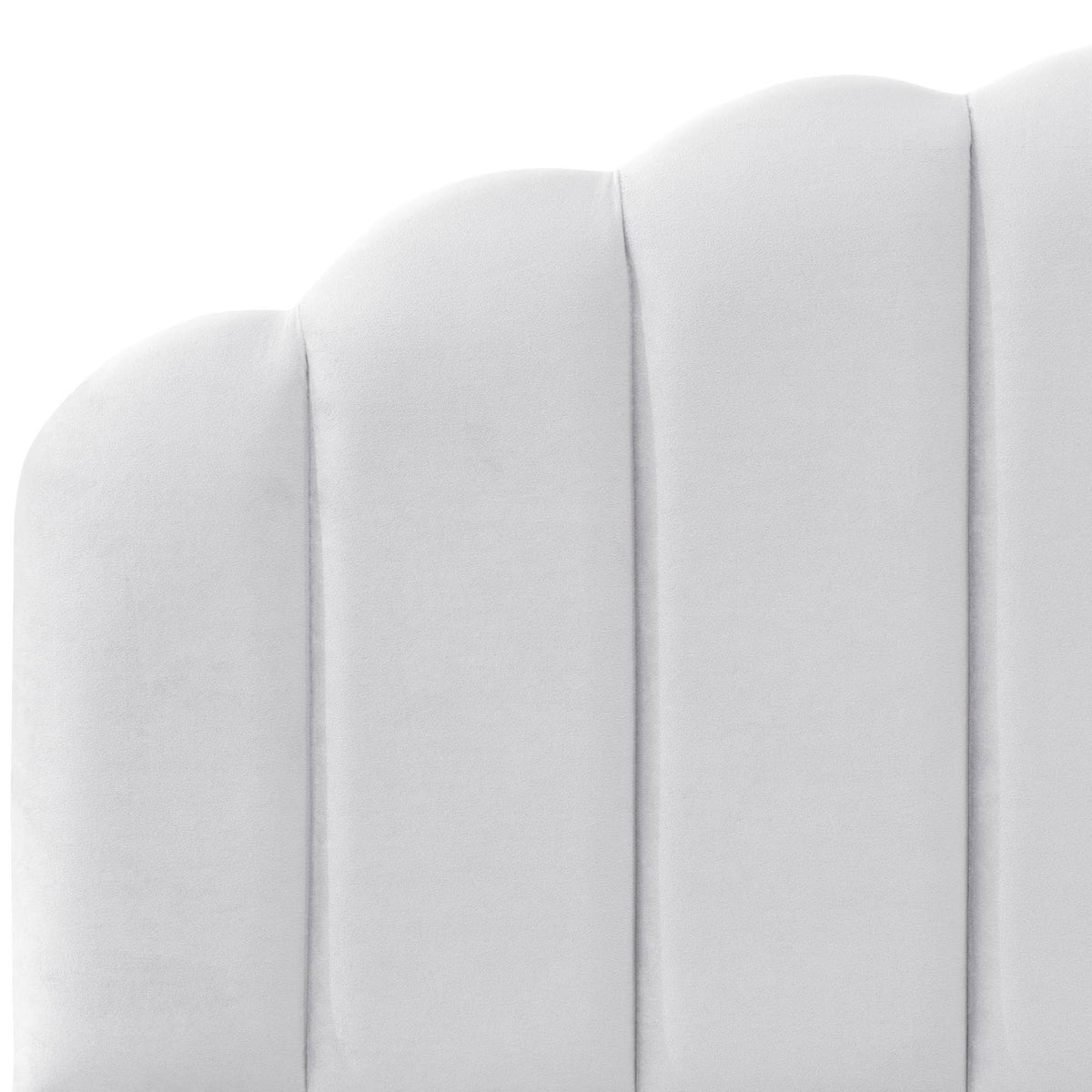 White Shell Velvet Bed J996