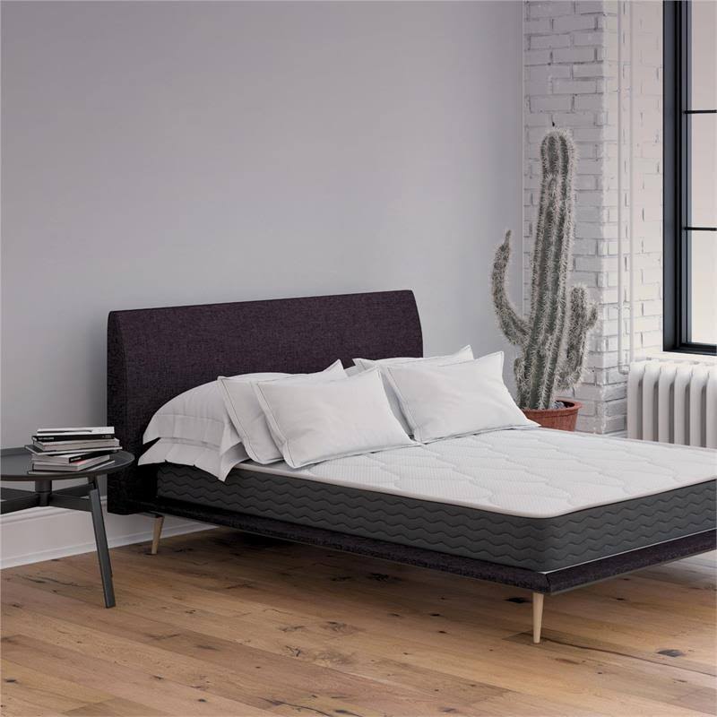 Full Encased Coil and Memory Foam Hybrid Mattress L17841