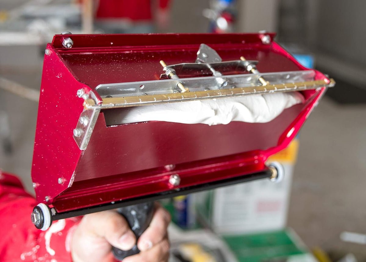 7-Inch Flat Finishing Box with Extendable Handle S957