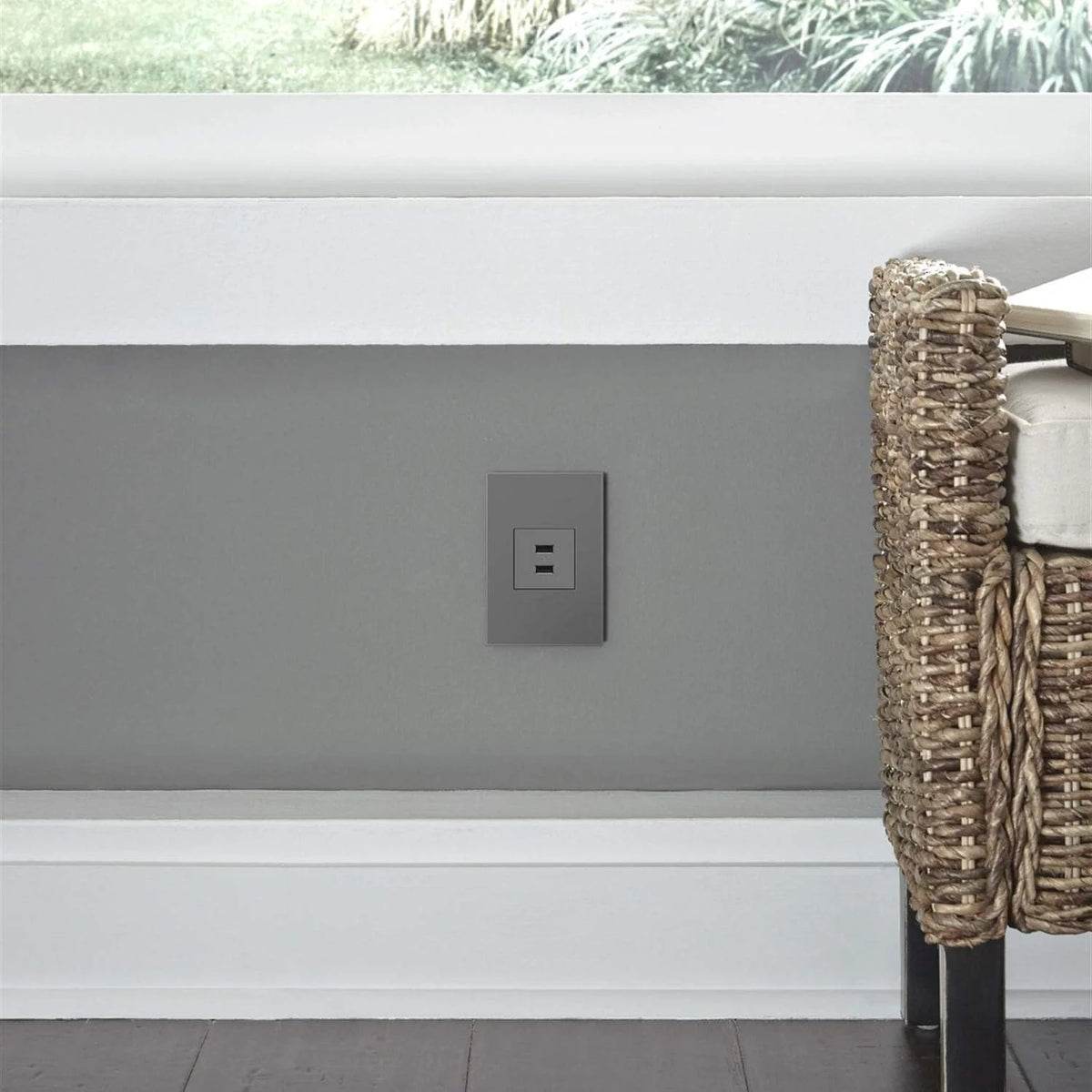 A/A USB Outlet H9553