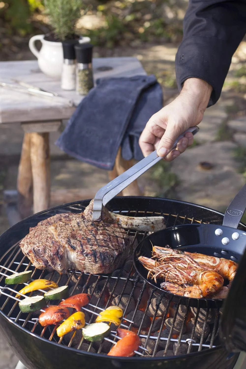 20-Inch Kettle Grill G52016