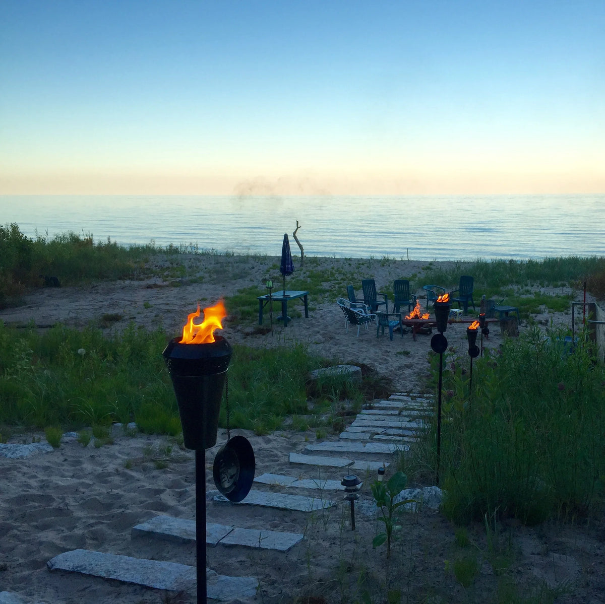 66 inch Metal TIKI Torch with Large Flame Q30943