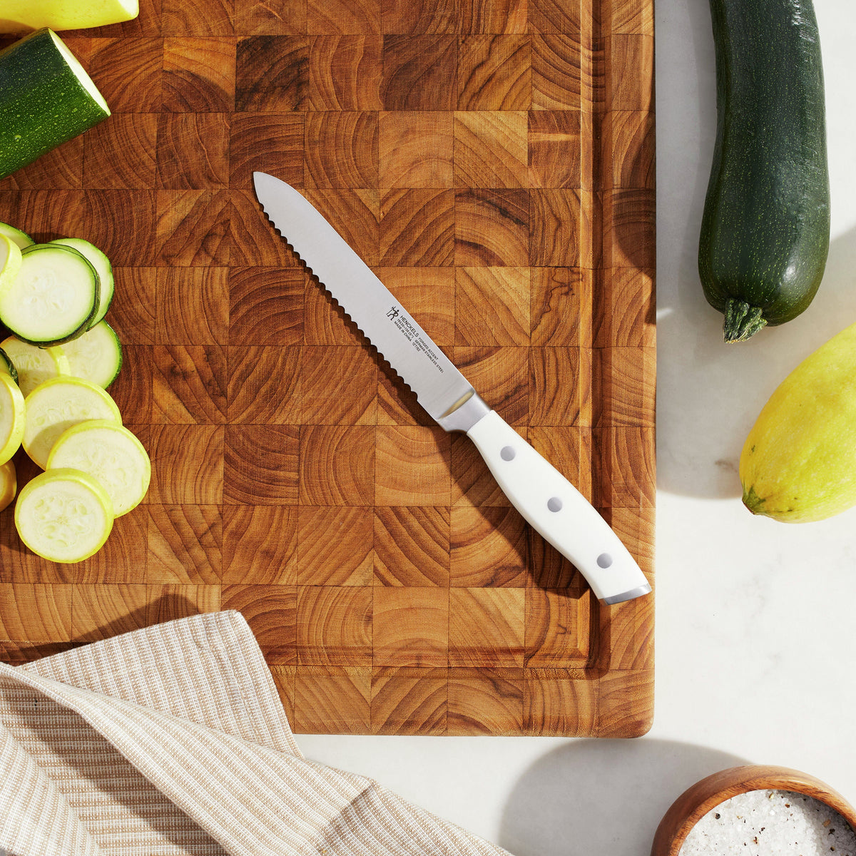 5 Serrated Utility Knife with White Handle U363